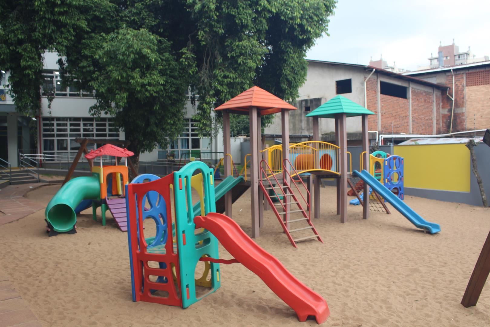 Pátio Da Educação Infantil