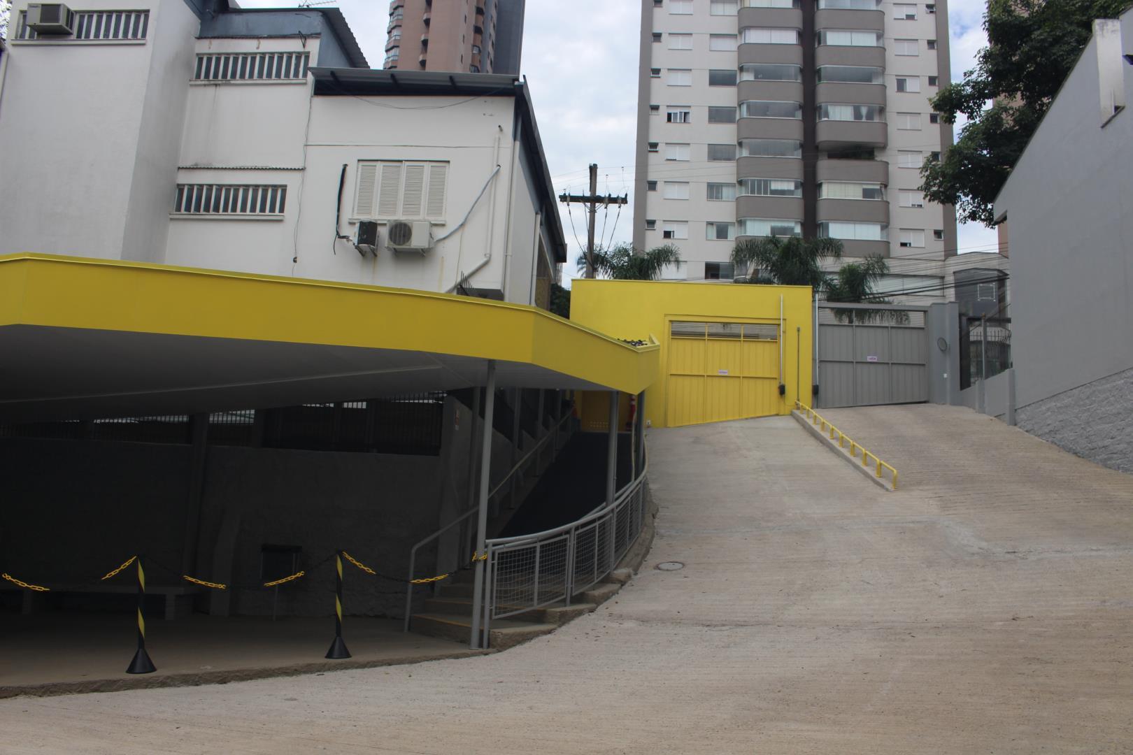 Rótula De Acesso Pela Rua Joaquim Pedro Soares